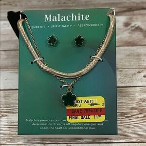 Gold and Green Clover‎ Necklace Set